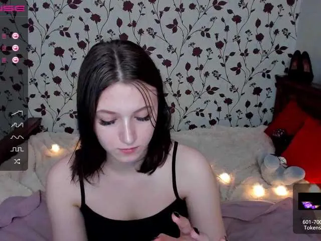Live sex webcam photo for KawaiiHikka1 #273114491