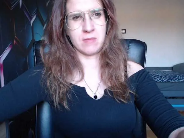 Live sex webcam photo for KayaCute #291474658