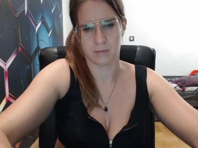 Live sex webcam photo for KayaCute #291778869