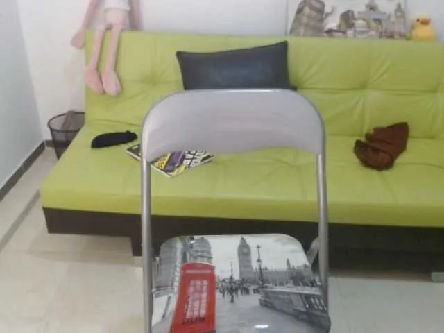 Live sex webcam photo for Kayla02 #272471835
