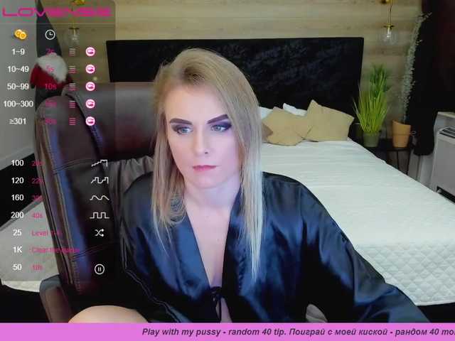 Live sex webcam photo for KaylaBlaze #272027543