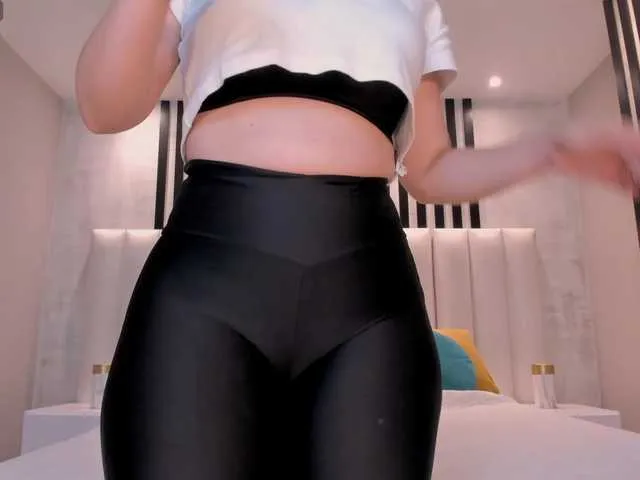 Live sex webcam photo for KaylaCollins #287764252