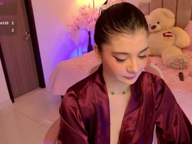 Live sex webcam photo for KaylaCollins #291619580