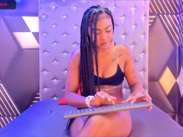 Live sex webcam photo for KaysaZanss #272695446