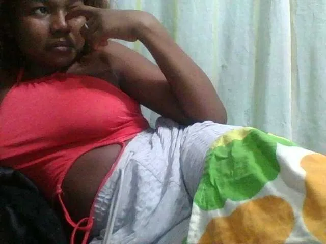 Live sex webcam photo for Kaysha12 #291113597