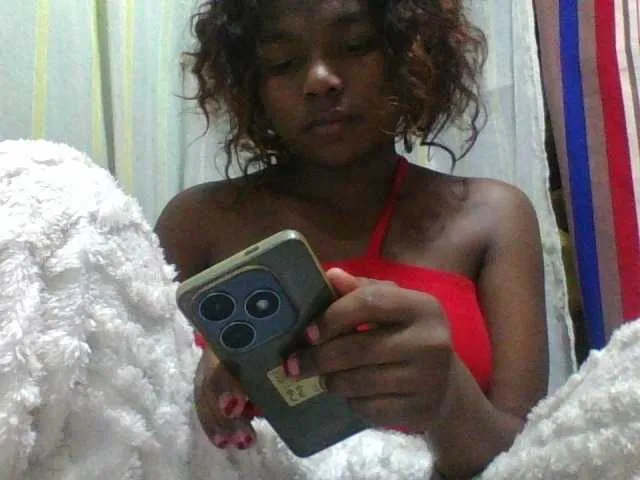 Live sex webcam photo for Kaysha12 #291259900
