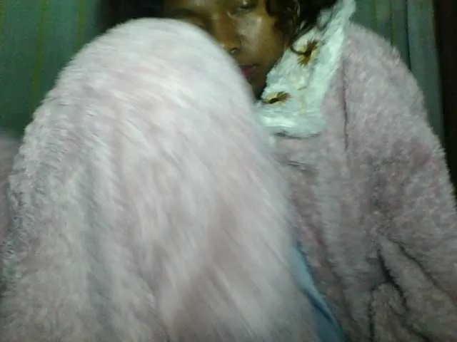Live sex webcam photo for Kaysha12 #291545229