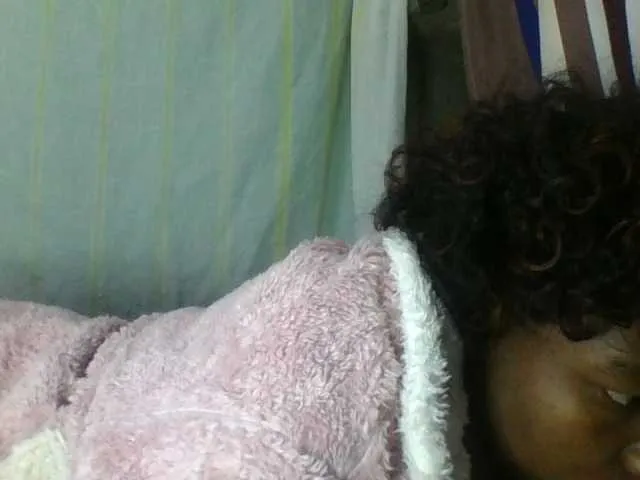 Live sex webcam photo for Kaysha12 #291770399