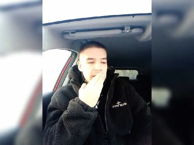 Live sex webcam photo for KeGaMbiT69 #277009442