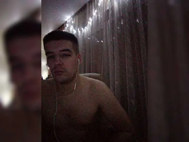 Live sex webcam photo for KeGaMbiT69 #277030664