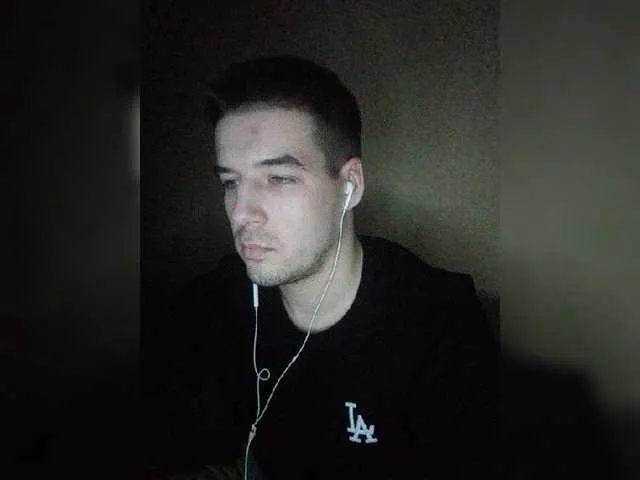 Live sex webcam photo for KeGaMbiT69 #277455065