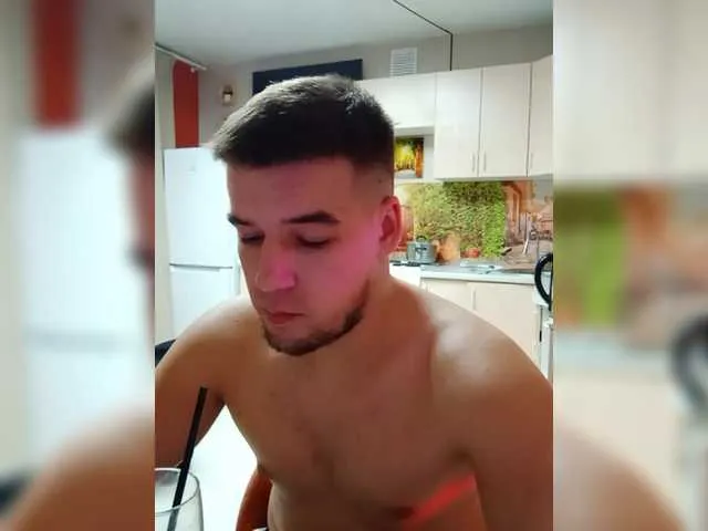 Live sex webcam photo for KeGaMbiT69 #290162240