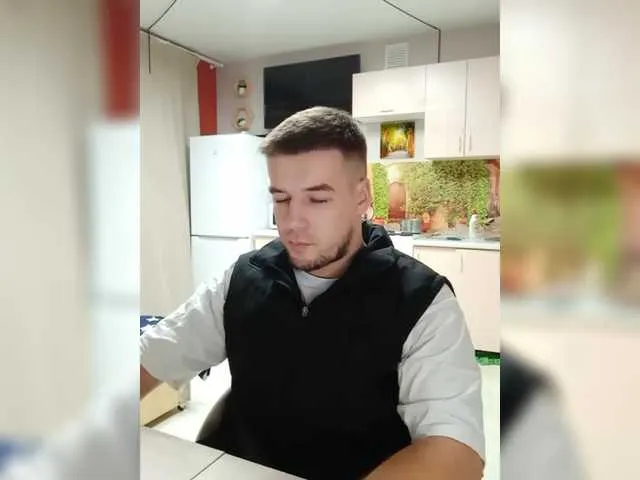 Live sex webcam photo for KeGaMbiT69 #290176986