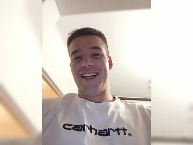 Live sex webcam photo for KeGaMbiT69 #292136121