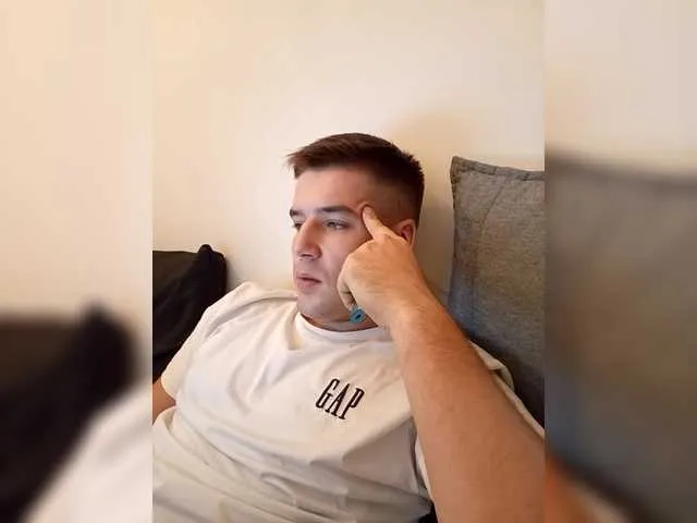 Live sex webcam photo for KeGaMbiT69 #292180343