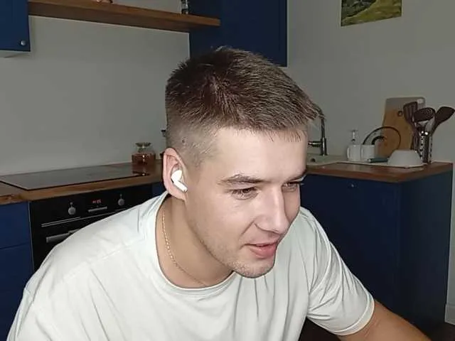 Live sex webcam photo for KeGaMbiT69 #292191541