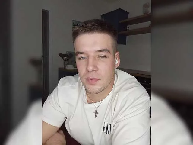 Live sex webcam photo for KeGaMbiT69 #292192977