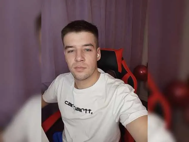 Live sex webcam photo for KeGaMbiT69 #292197313