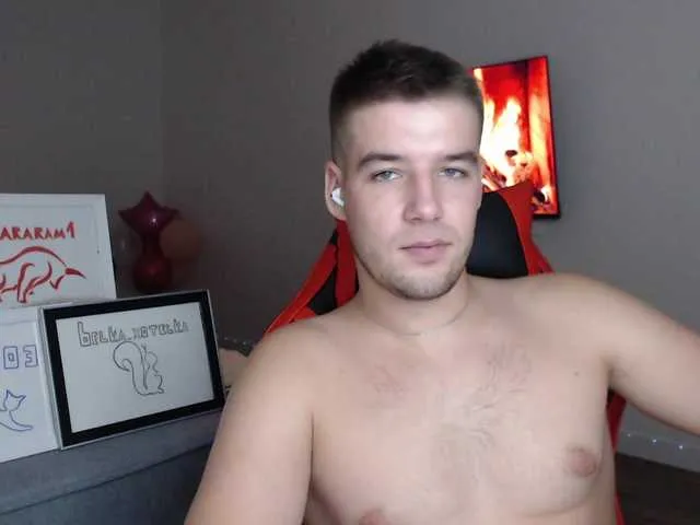 Live sex webcam photo for KeGaMbiT69 #292217827