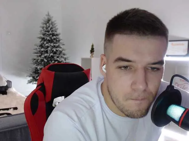 Live sex webcam photo for KeGaMbiT69 #292280003