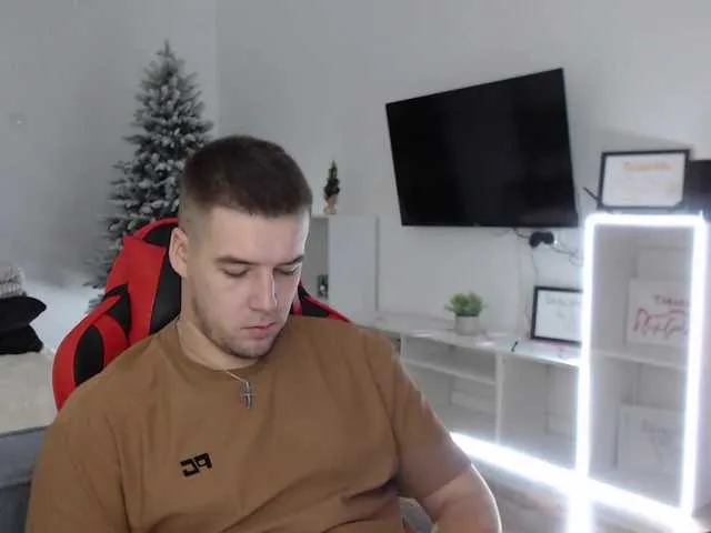 Live sex webcam photo for KeGaMbiT69 #292289856