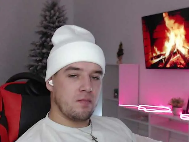 Live sex webcam photo for KeGaMbiT69 #292302931