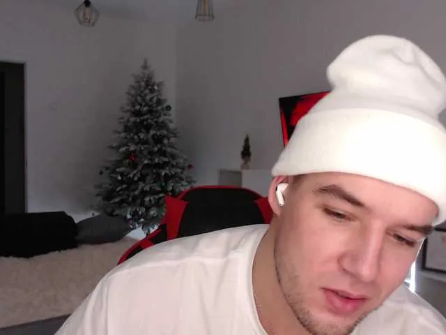 Live sex webcam photo for KeGaMbiT69 #292373261