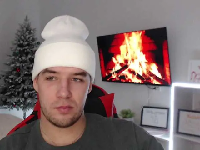 Live sex webcam photo for KeGaMbiT69 #292384656