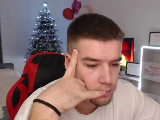 Live sex webcam photo for KeGaMbiT69 #292410770