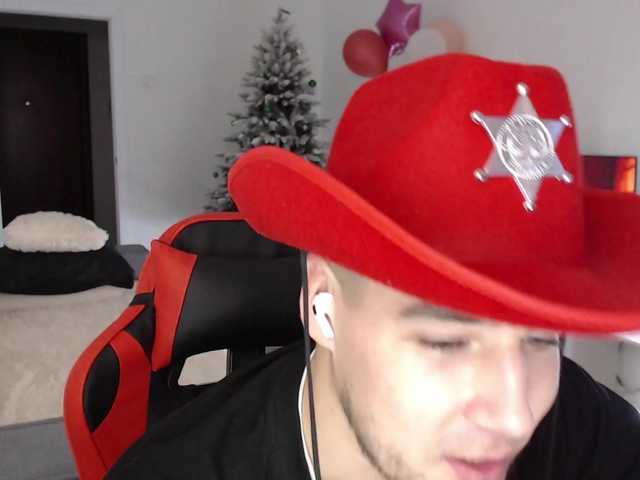 Live sex webcam photo for KeGaMbiT69 #292431248