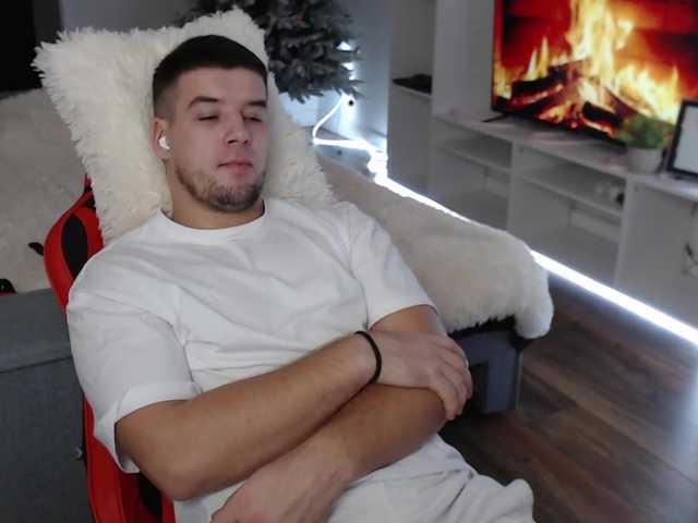 Live sex webcam photo for KeGaMbiT69 #292436563