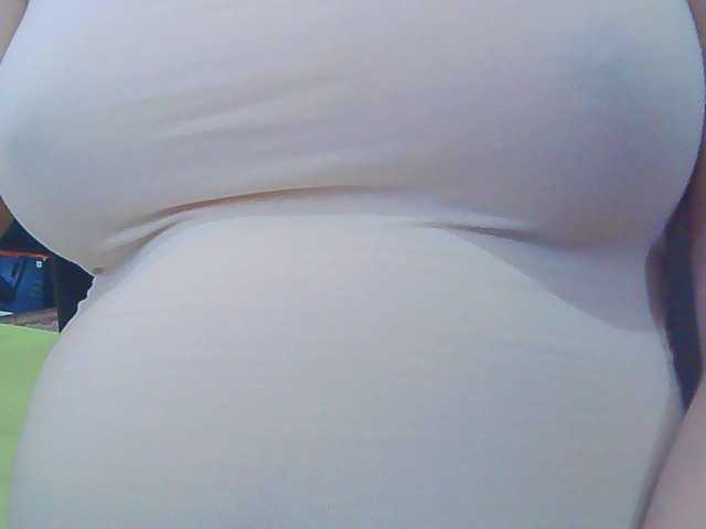 Live sex webcam photo for KeepmepregO #276376099