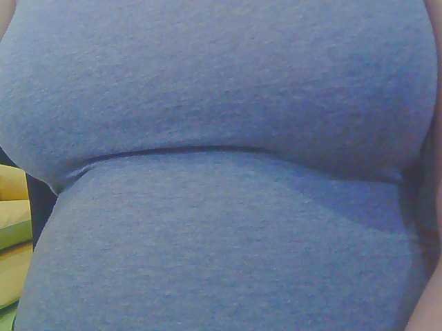 Live sex webcam photo for KeepmepregO #276967024