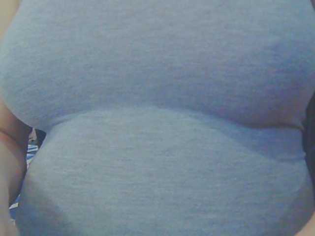 Live sex webcam photo for KeepmepregO #277054272