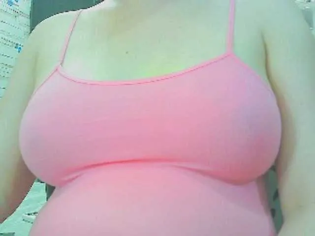 Live sex webcam photo for KeepmepregO #290421590