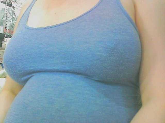 Live sex webcam photo for KeepmepregO #291036113