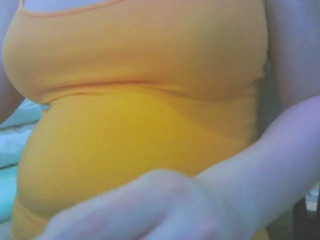 Live sex webcam photo for KeepmepregO #291751280