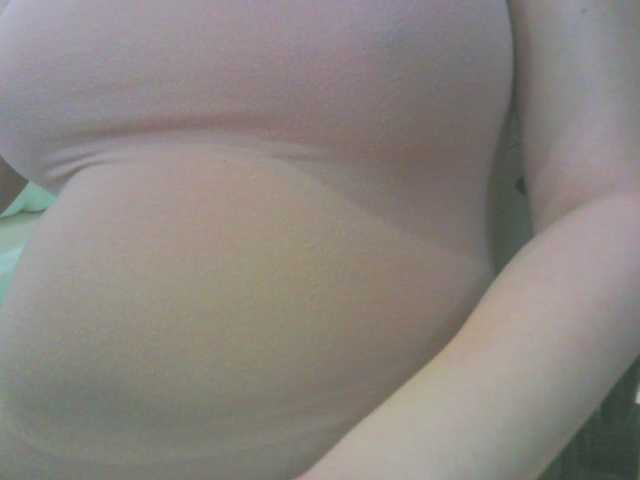 Live sex webcam photo for KeepmepregO #291980427