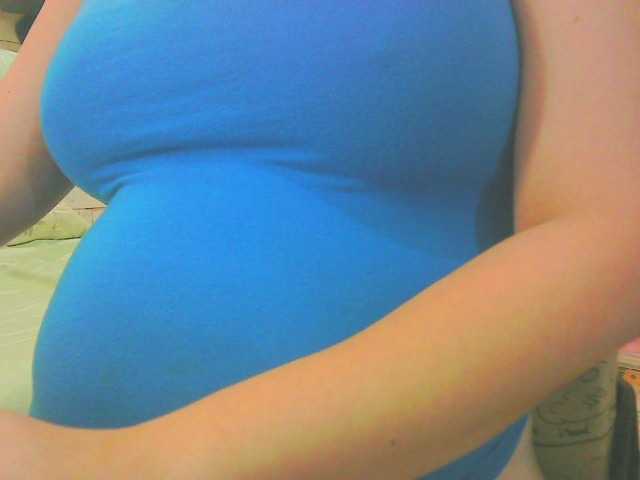 Live sex webcam photo for KeepmepregO #292142675