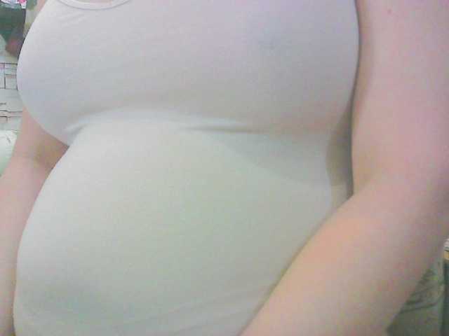 Live sex webcam photo for KeepmepregO #292254331