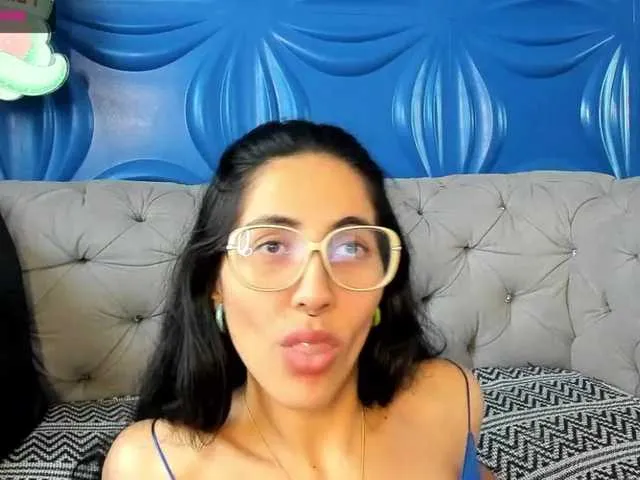 Live sex webcam photo for KeilaSummer #271751458