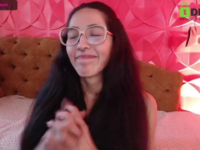 Live sex webcam photo for KeilaSummer #272347405