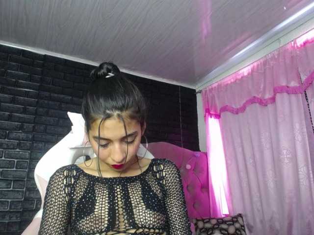 Live sex webcam photo for Keiolettpinky #277724026