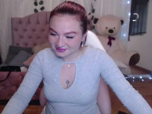 Live sex webcam photo for Keira-fox #271890601