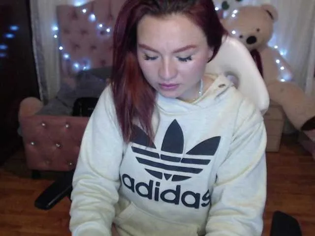 Live sex webcam photo for Keira-fox #272004922
