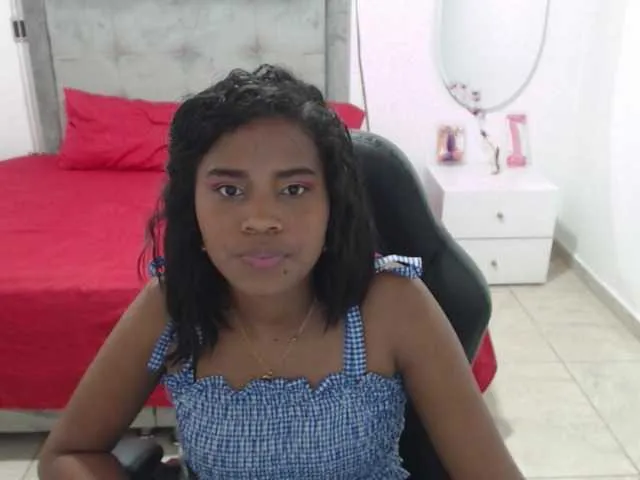 Live sex webcam photo for Keiraboniet #271690788