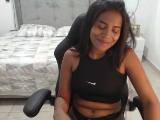 Live sex webcam photo for Keiraboniet #272326913