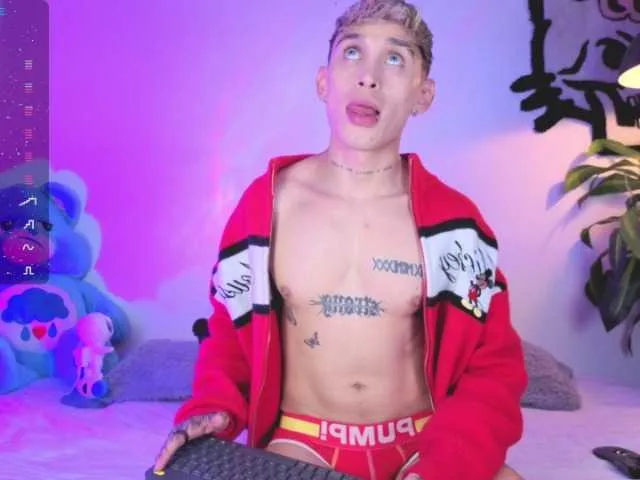 Live sex webcam photo for KeitaroRaiden #290952337