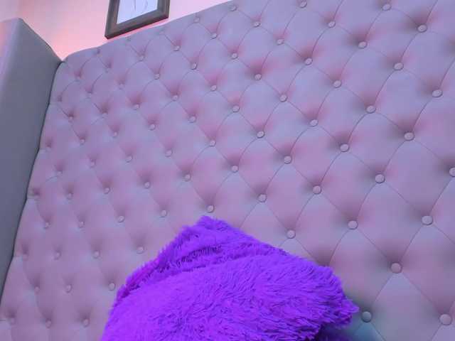 Live sex webcam photo for KeithBaker #273249202