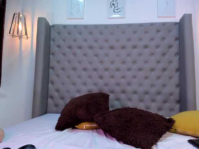 Live sex webcam photo for KeithBaker #274234467